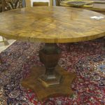 539 3513 DINING TABLE